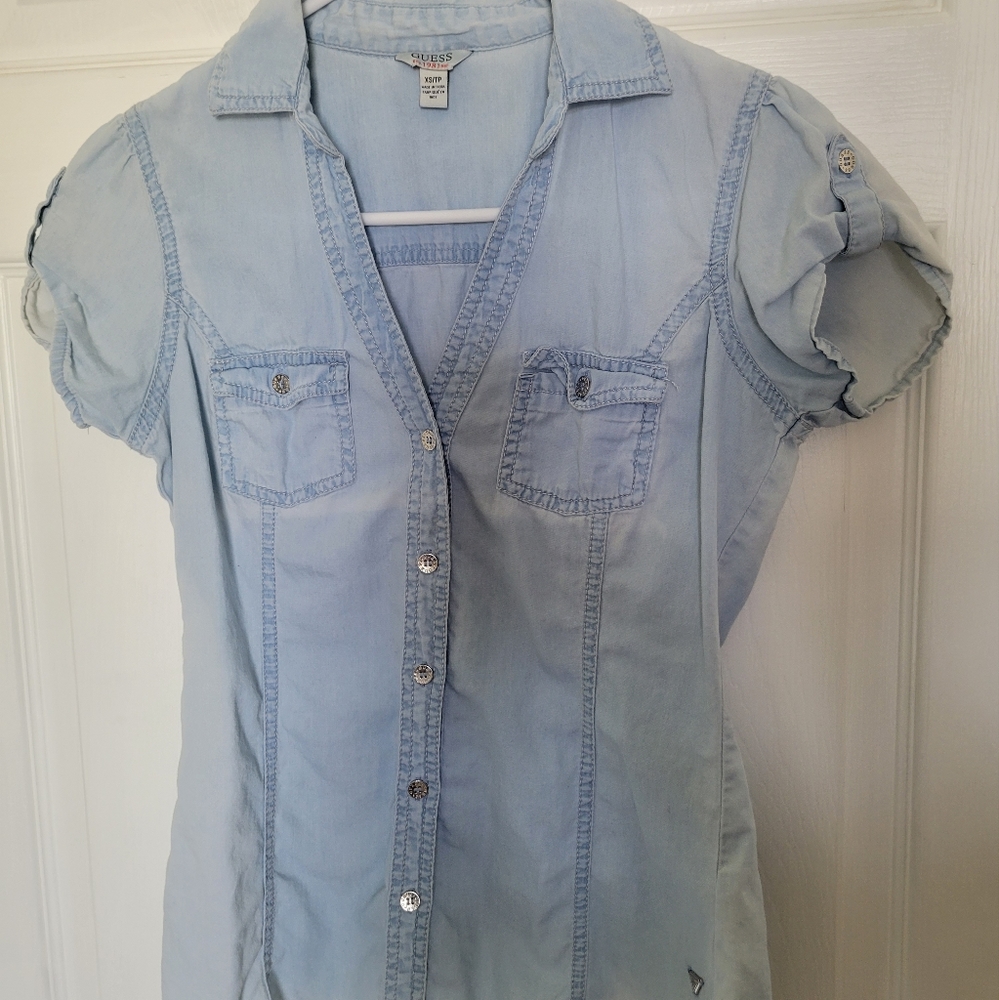 Guess top